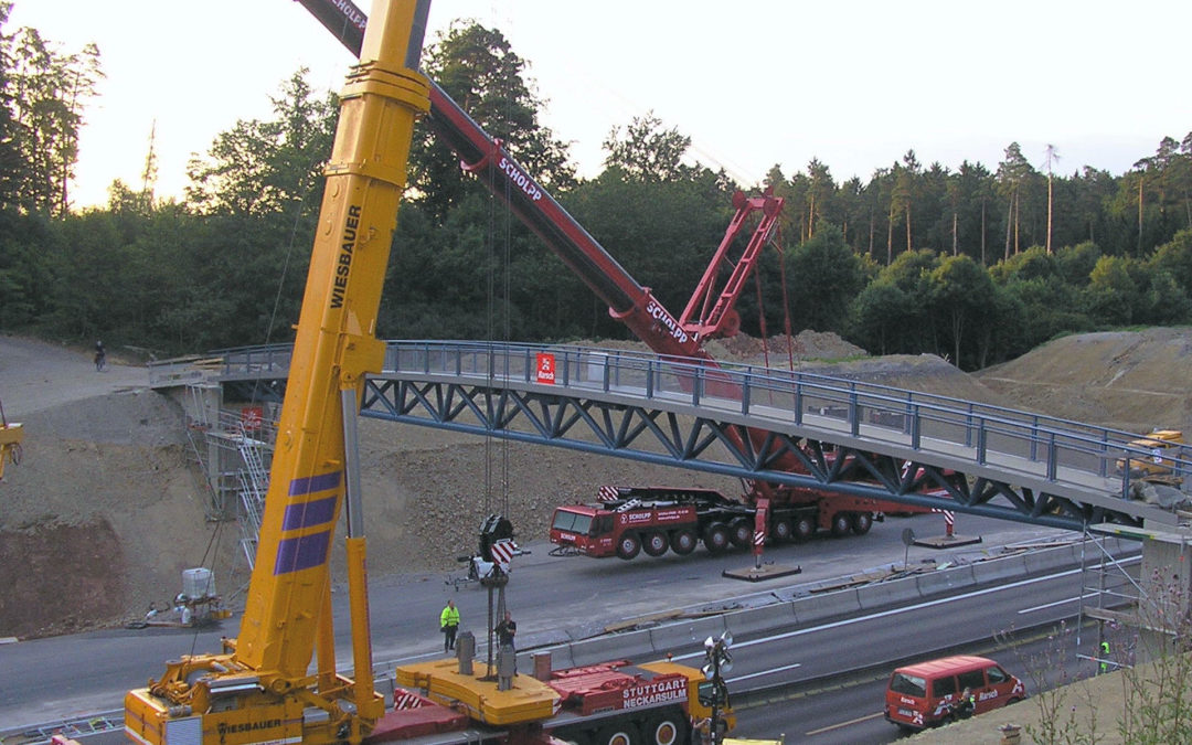 Jägersteg über A8 bei Wurmberg