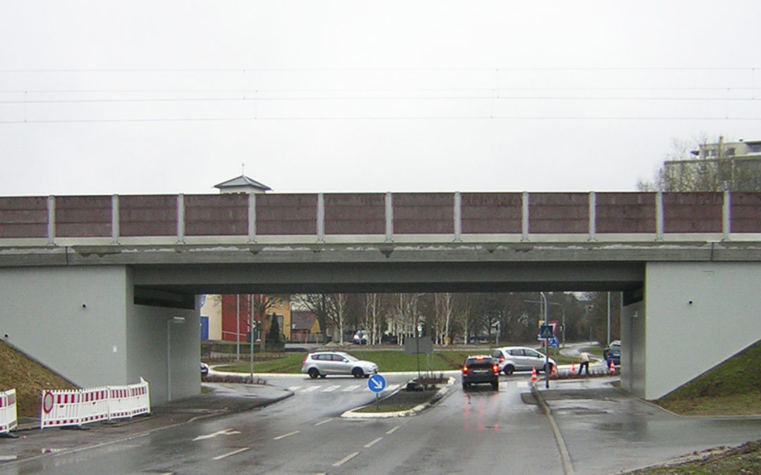 Eisenbahnüberführung über Allmendstraße in Maichingen