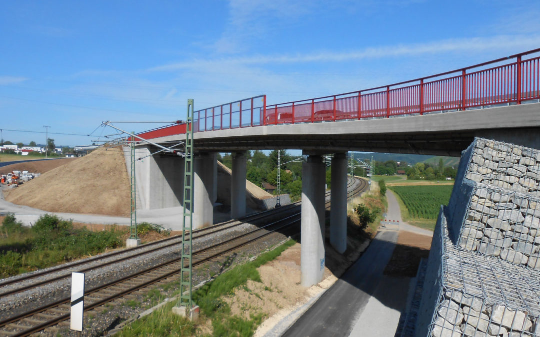 Schorndorf: Brücke über die Bahn