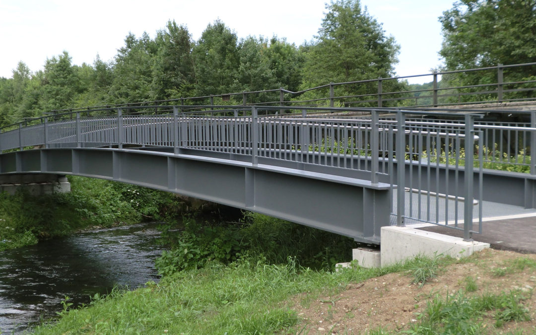 BW1: Geh- und Radwegbrücke über die Riss